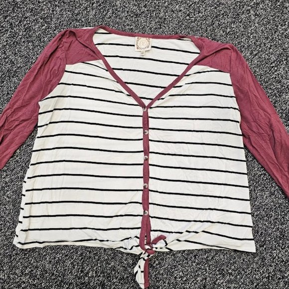 BOGO🎀TRUSELF Striped Pull Over Long Sleeve Tee- Size Large - Picture 1 of 3